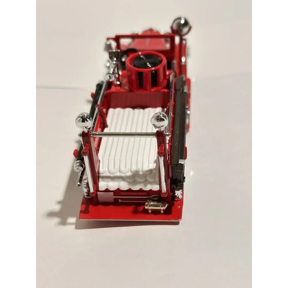A29 Matchbox Models of Yesteryear YFE09 1932 Ford AA Open Cab Fire Engine New
